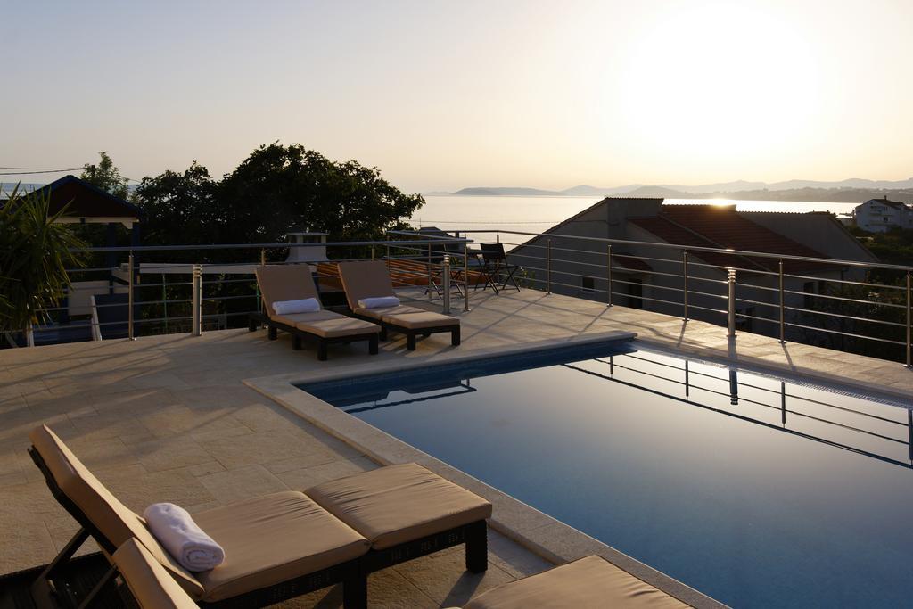Villa Mermaid Your Croatian Haven With Luxury Pool And Scenic Views Подстрана Екстериор снимка