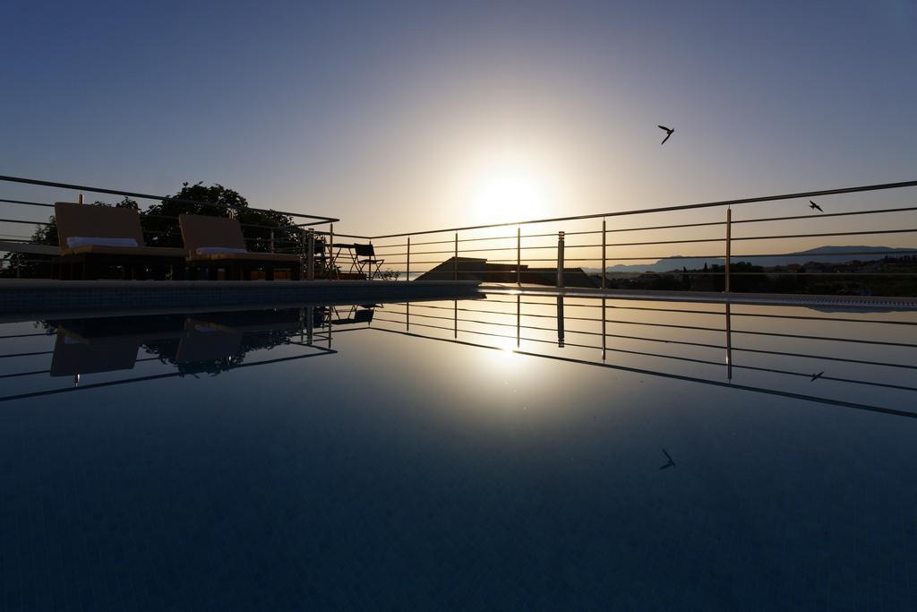 Villa Mermaid Your Croatian Haven With Luxury Pool And Scenic Views Подстрана Екстериор снимка