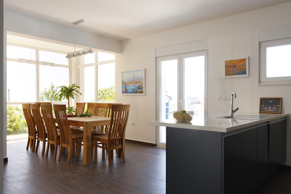 Villa Mermaid Your Croatian Haven With Luxury Pool And Scenic Views Подстрана Екстериор снимка